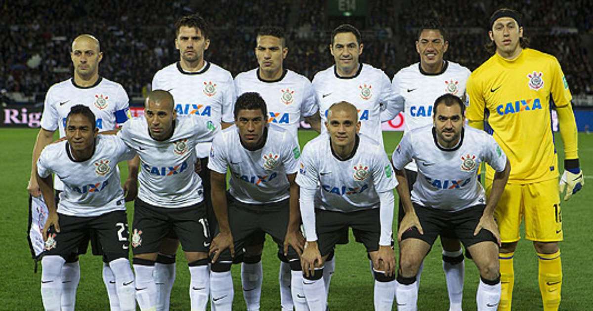 Paulinho deixa Corinthians e time perde último jogador remanescente do elenco de 2012
