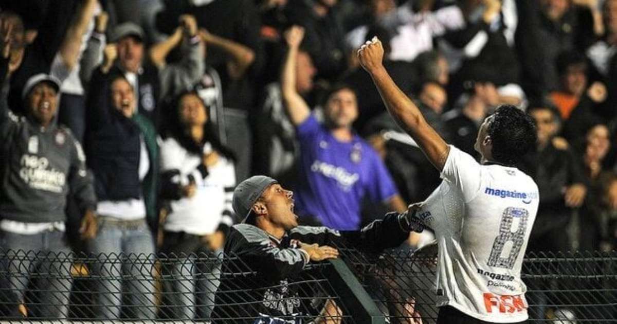 Torcedor revela detalhes do gol de Paulinho em Corinthians x Vasco: foto histórica.
