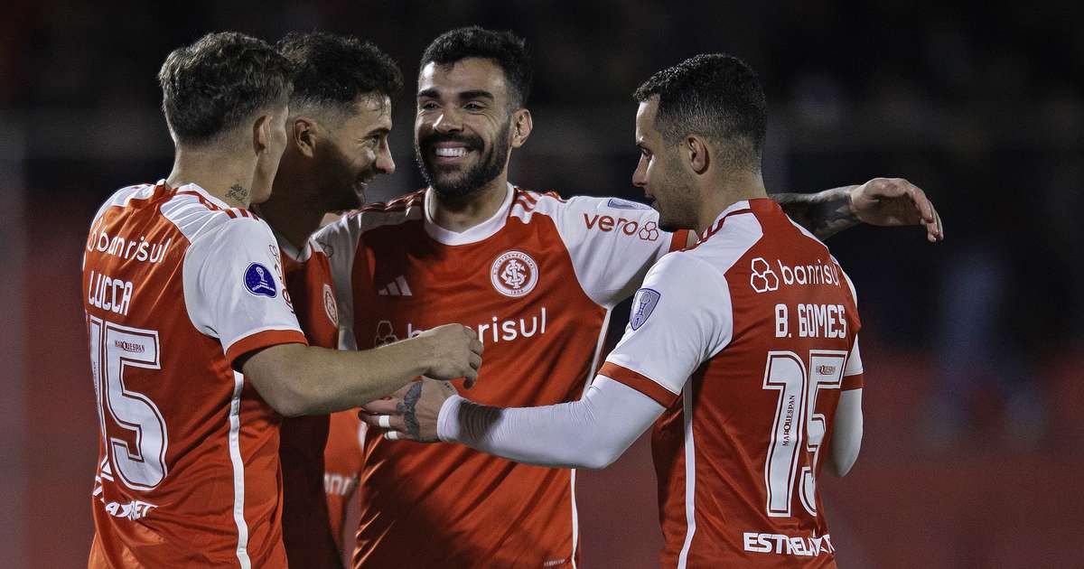 Grêmio e Inter triunfam em jogos atrasados e avançam em competições sul-americanas