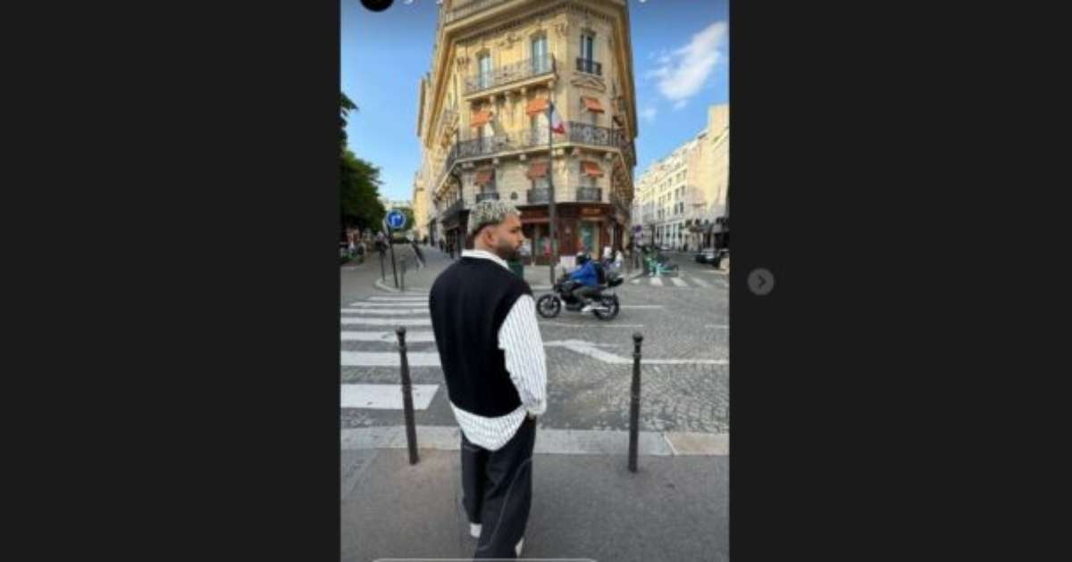 Gabigol adia julgamento na Suíça e passeia por Paris, na França.