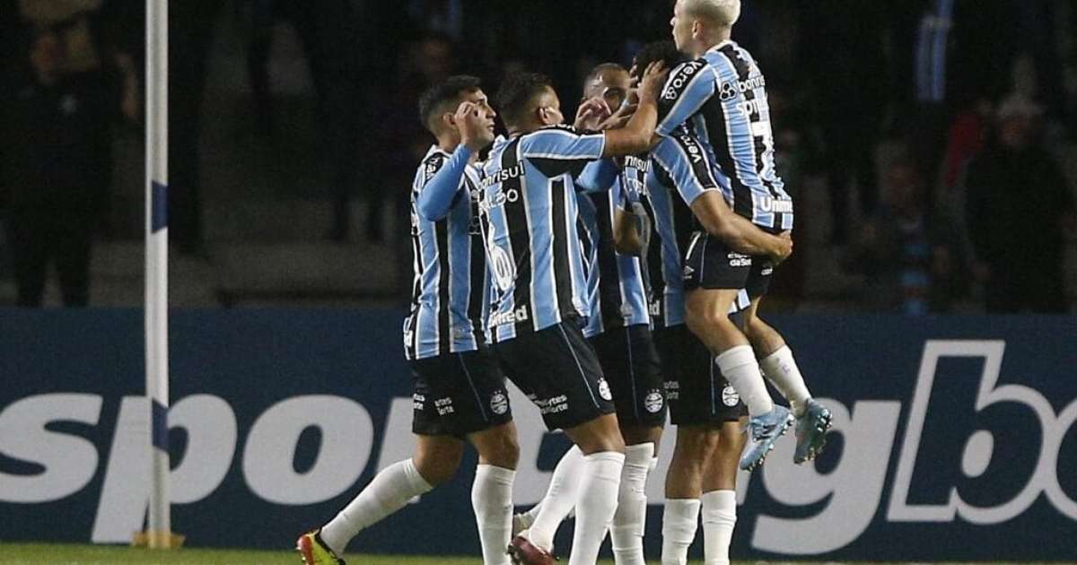 última derrota do Grêmio em casa para o Estudiantes há quanto tempo?