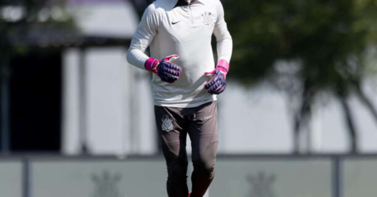 Corinthians treina novo titular enquanto Carlos Miguel é cogitado para sair