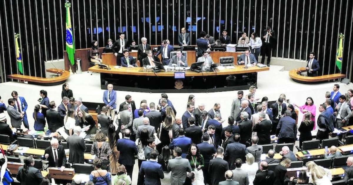 Textos Con R PT tenta trocar projeto de Sóstenes sobre aborto por texto 'mais brando ...