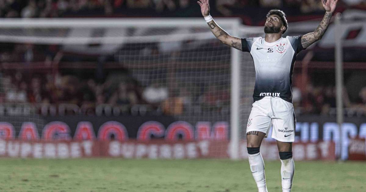Yuri Alberto marca dois gols, mas Corinthians cede empate ao Atlético-GO.