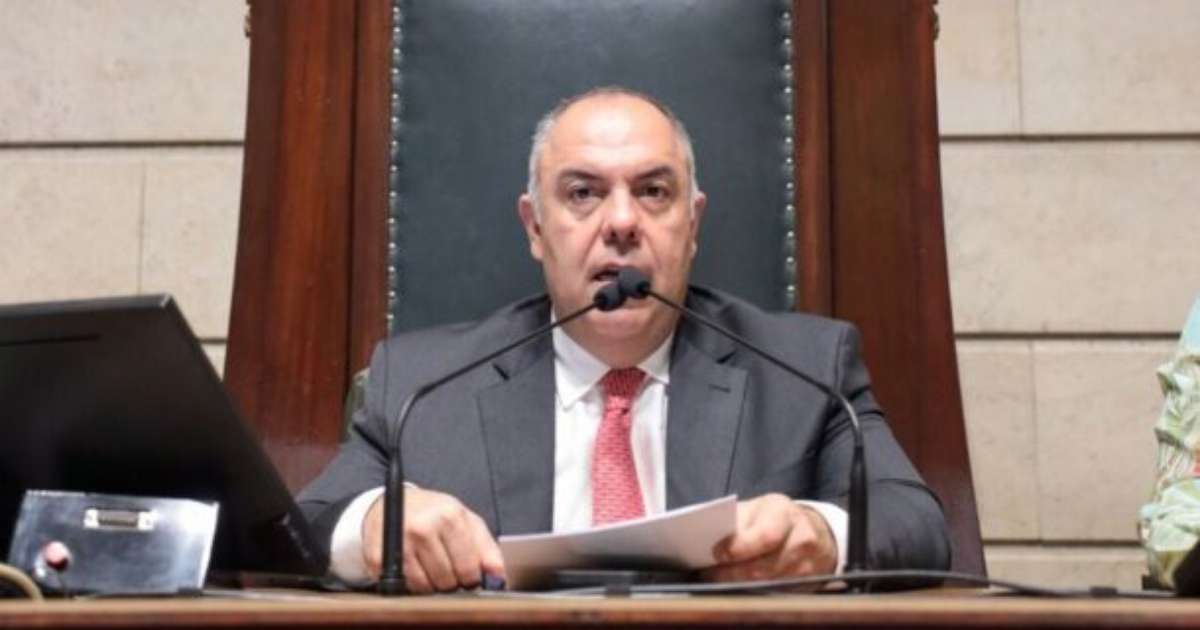 Câmara municipal forma frente parlamentar para construção do estádio do Flamengo.