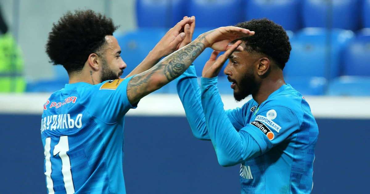 Empresário oferece jogador ao Flamengo em nova tentativa de negociação.