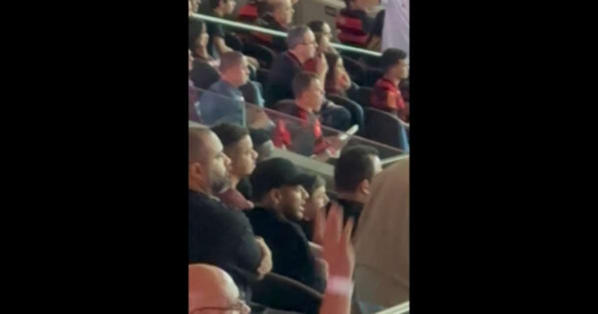 Neymar vibra com ataques do Flamengo no Maracanã: veja!