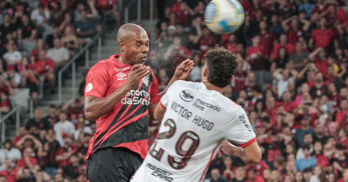Flamengo garante empate heroico contra Athletico-PR pelo Brasileirão