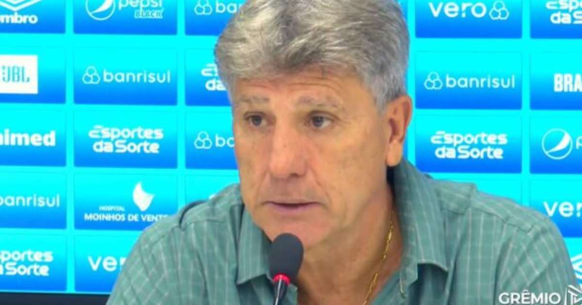 Renato Gaúcho defende atacante do Grêmio em debate com jornalista.