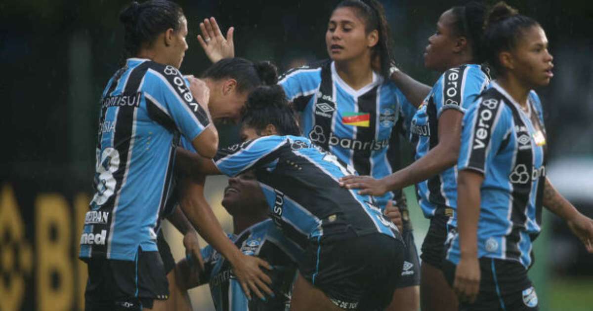 Grêmio vence Cruzeiro e se aproxima do G8 no Brasileirão Feminino