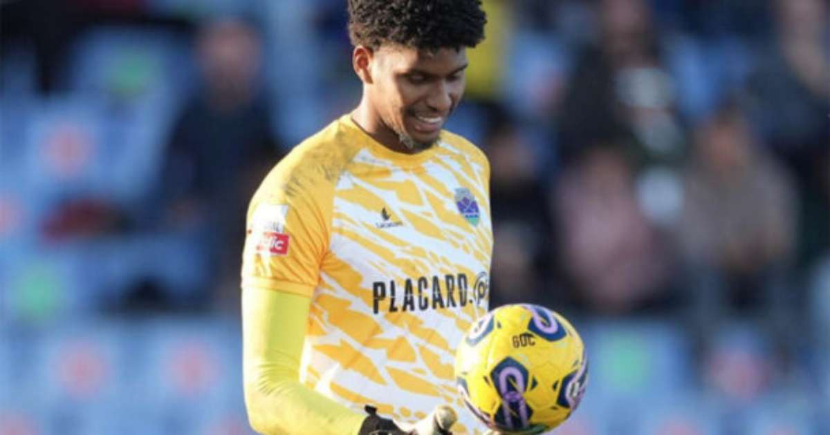 Emprestado ao Chaves de Portugal, Hugo Souza confirma retorno ao Flamengo em julho