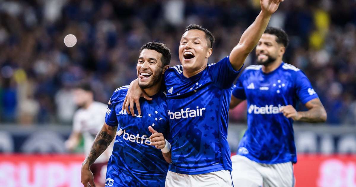 William ganha destaque no ataque do Cruzeiro em meio a desfalques.