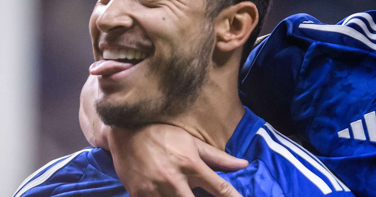 Cruzeiro domina o Fluminense com brilho de William no campo.