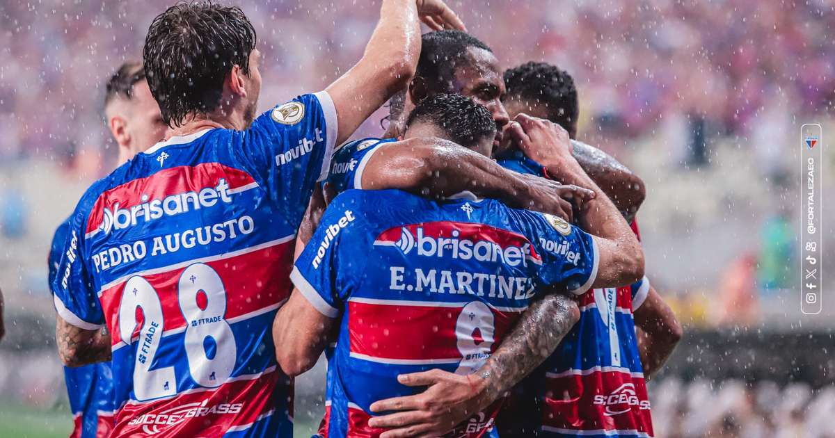 Lucero decide, Fortaleza vence Grêmio em casa com grande atuação.