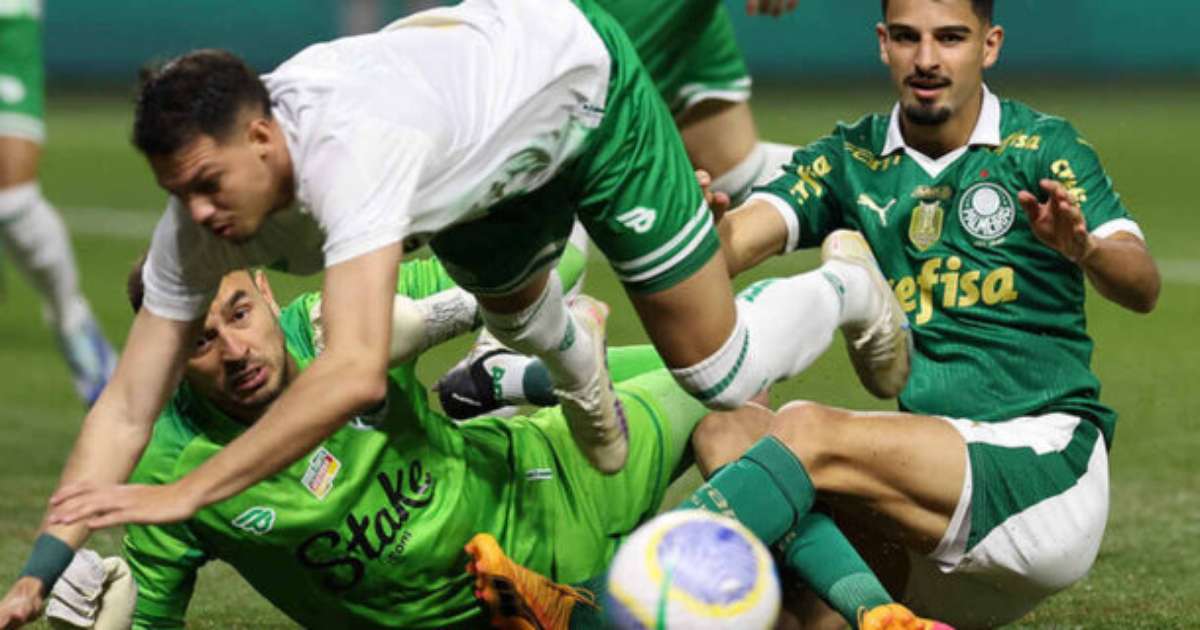 Abel afirma que Palmeiras não contratará centroavantes e destaca López na Argentina