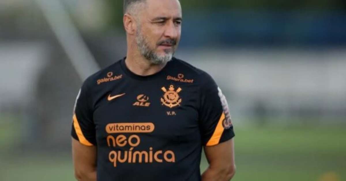 Corinthians e Vitor Pereira não chegam a acordo por dívida.