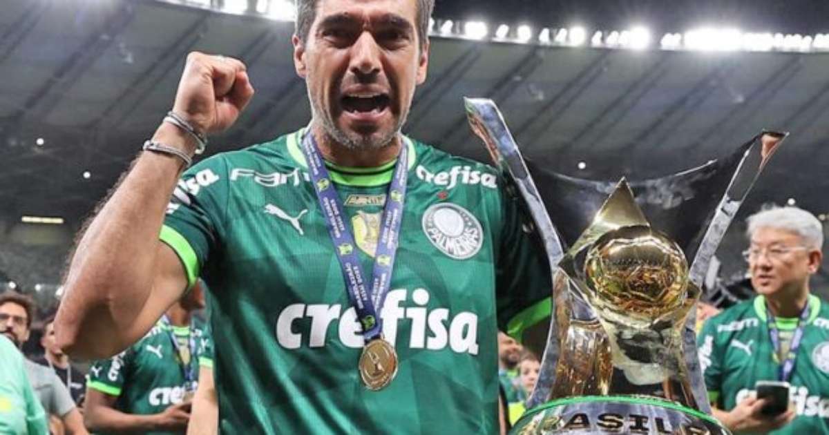 Abel Ferreira quebra recorde e se torna técnico mais longevo da história do Palmeiras.