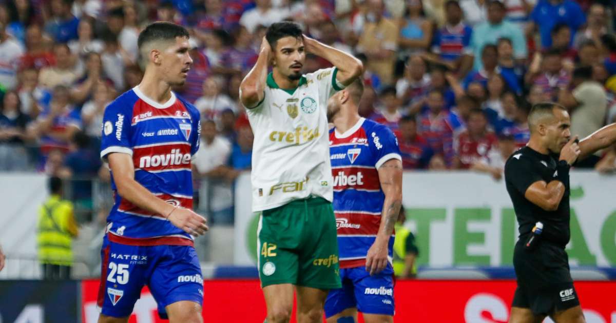 Palmeiras amassado pelo Fortaleza e desperdiça chance de liderança no Brasileirão.