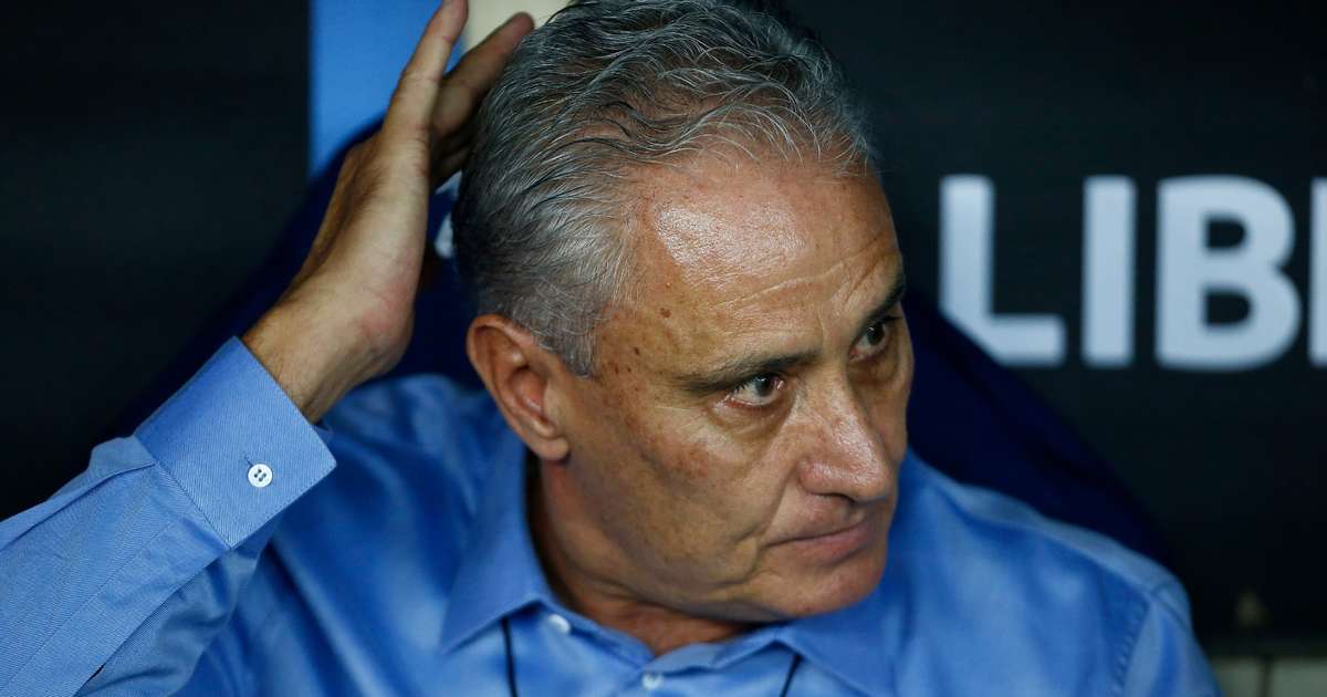 SOFRENDO COM A POSIÇÃO! Desafio na ponta esquerda do Flamengo preocupa Tite