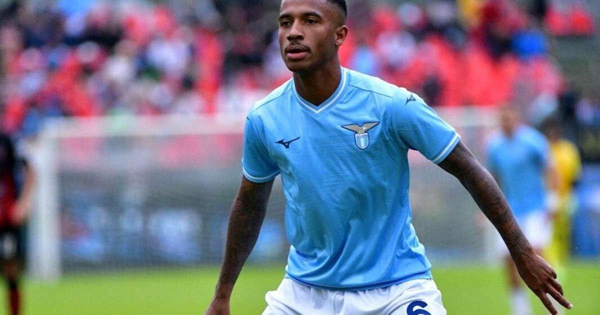 Flamengo negocia acerto com Marcos Antônio