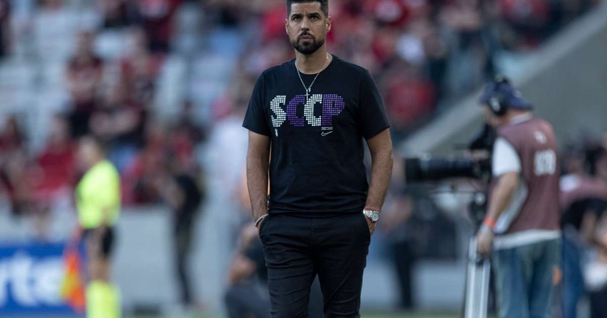 Corinthians surpreende na escalação para clássico contra o Palmeiras