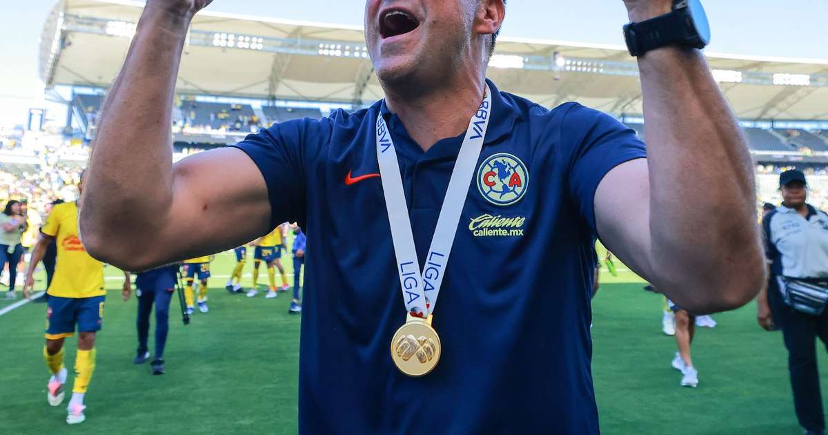 André Jardine es elegido mejor entrenador de la temporada en México