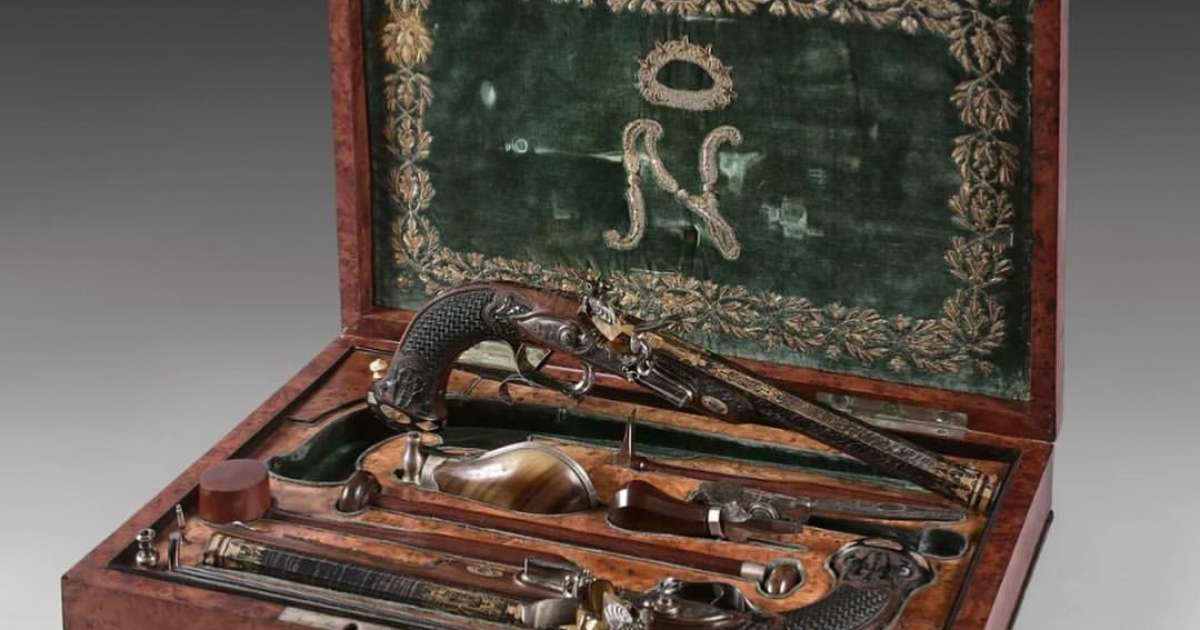 Une boîte de pistolets de Napoléon Bonaparte est vendue aux enchères en France