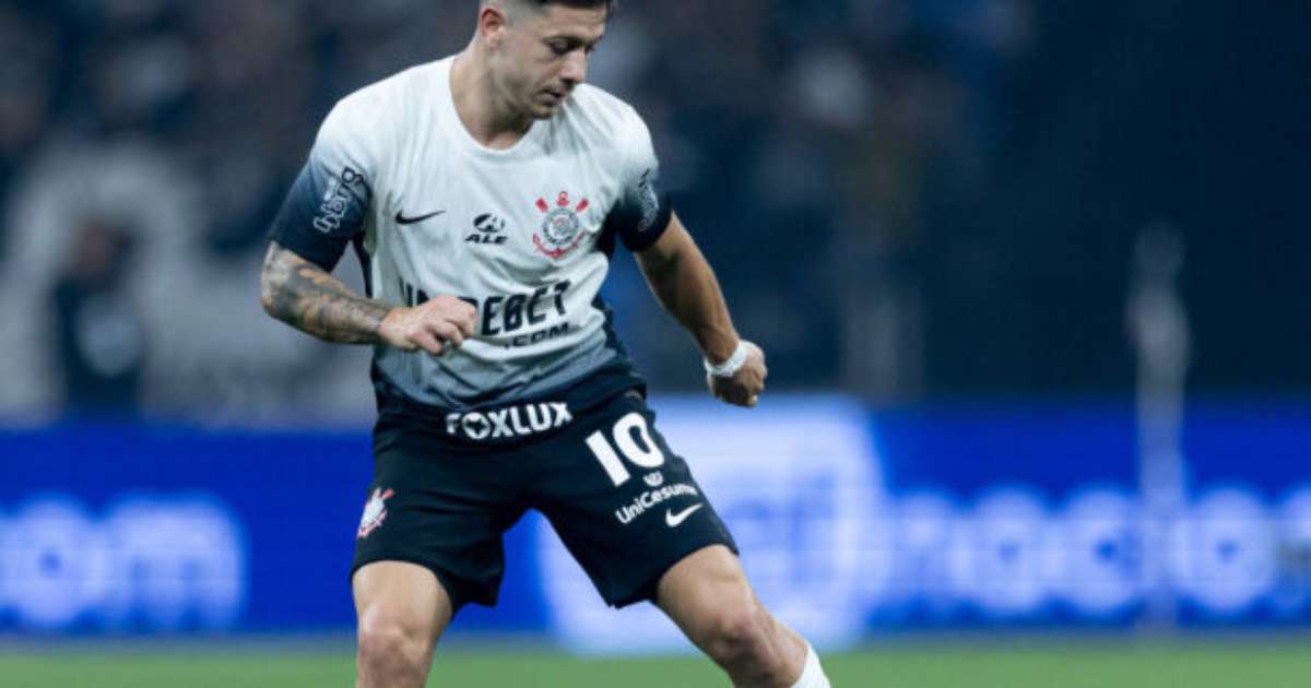 Garro comenta sobre fase complicada do Corinthians: 