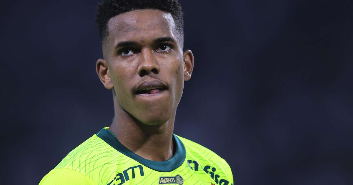 Estêvão brilha pelo Palmeiras e torcedores clamam por convocação à Seleção.