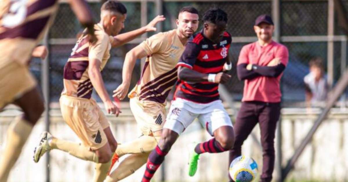 Derrota do Flamengo para o Athletico no Brasileirão Sub-20