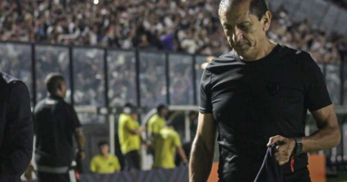 Ramón Díaz, novo treinador do Timão, aciona Vasco na Fifa e na CBF por irregularidades.