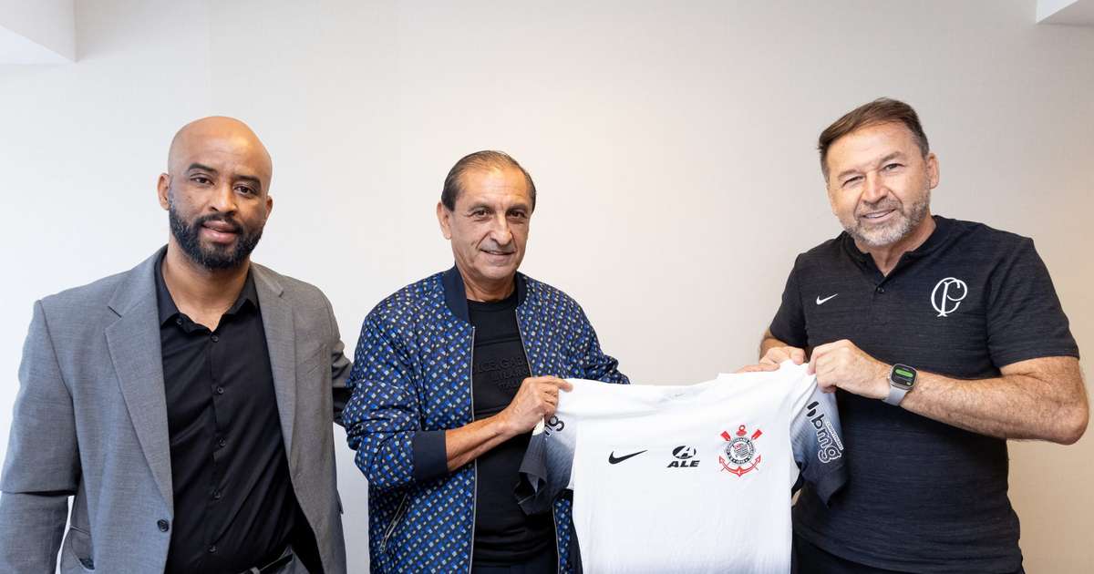 Corinthians anuncia Ramón Diaz como técnico principal até 2025.
