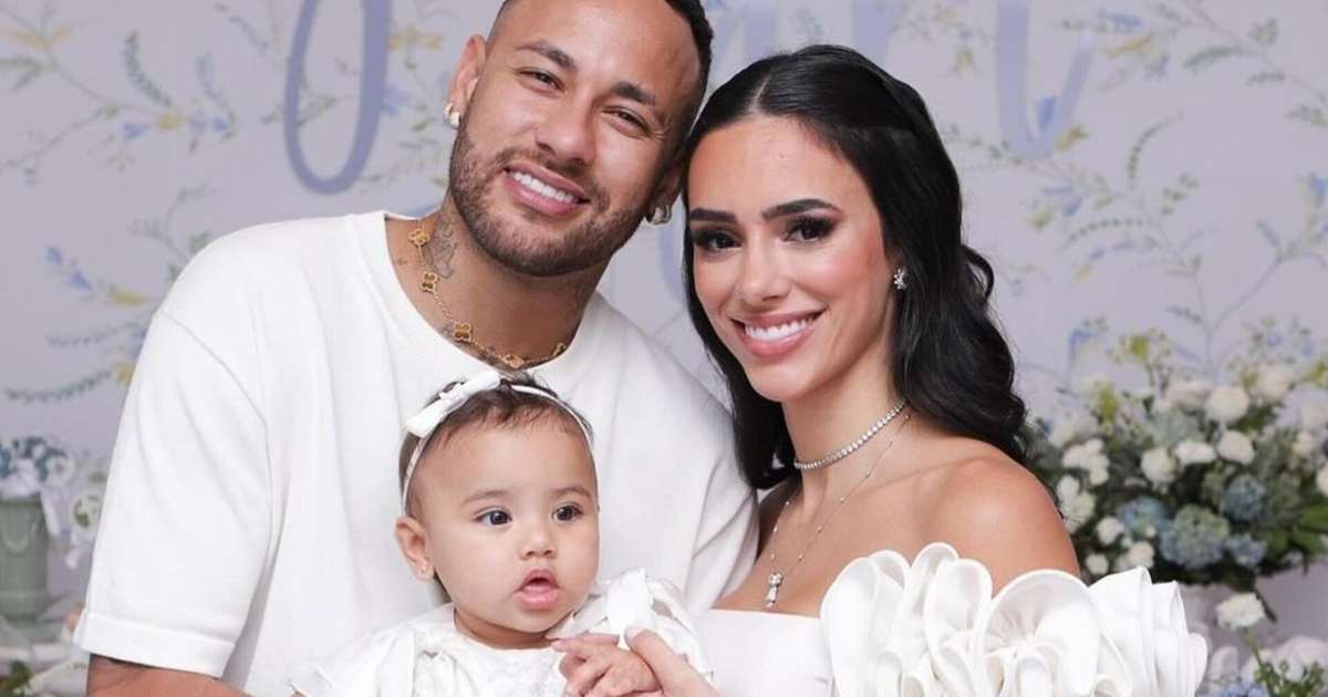 Bruna Biancardi mostra primeiros passos da filha com Neymar; veja vídeo