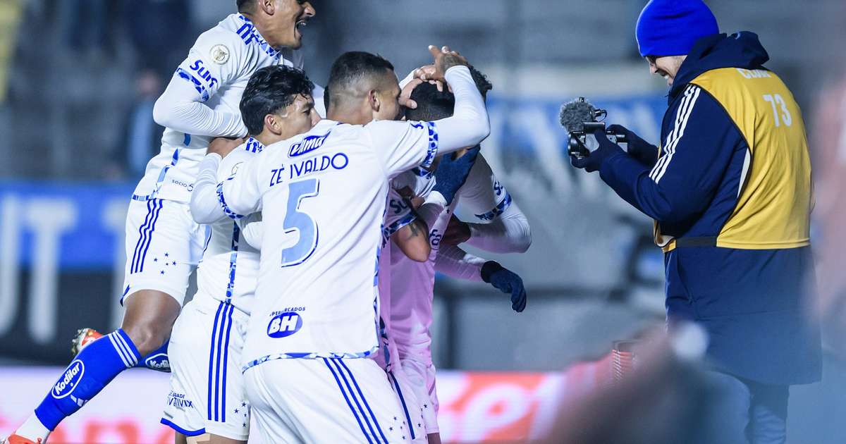 Cruzeiro vence fora de casa e mira reforços para equipe ainda mais forte.