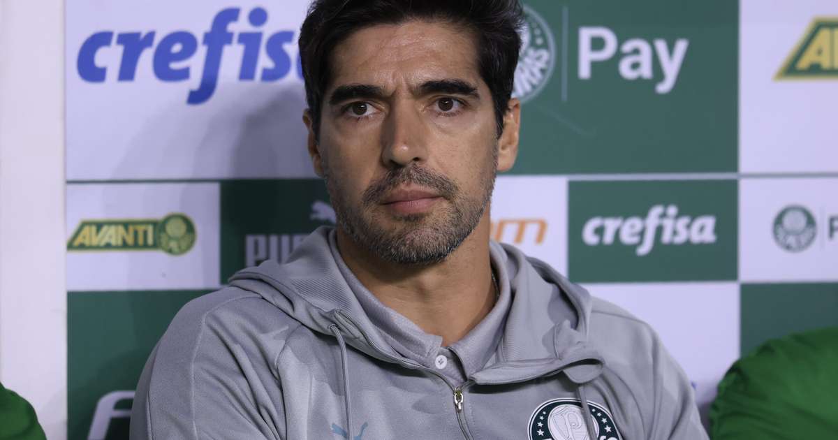 Abel Ferreira se desculpa por comentário preconceituoso após declaração infeliz no Palmeiras