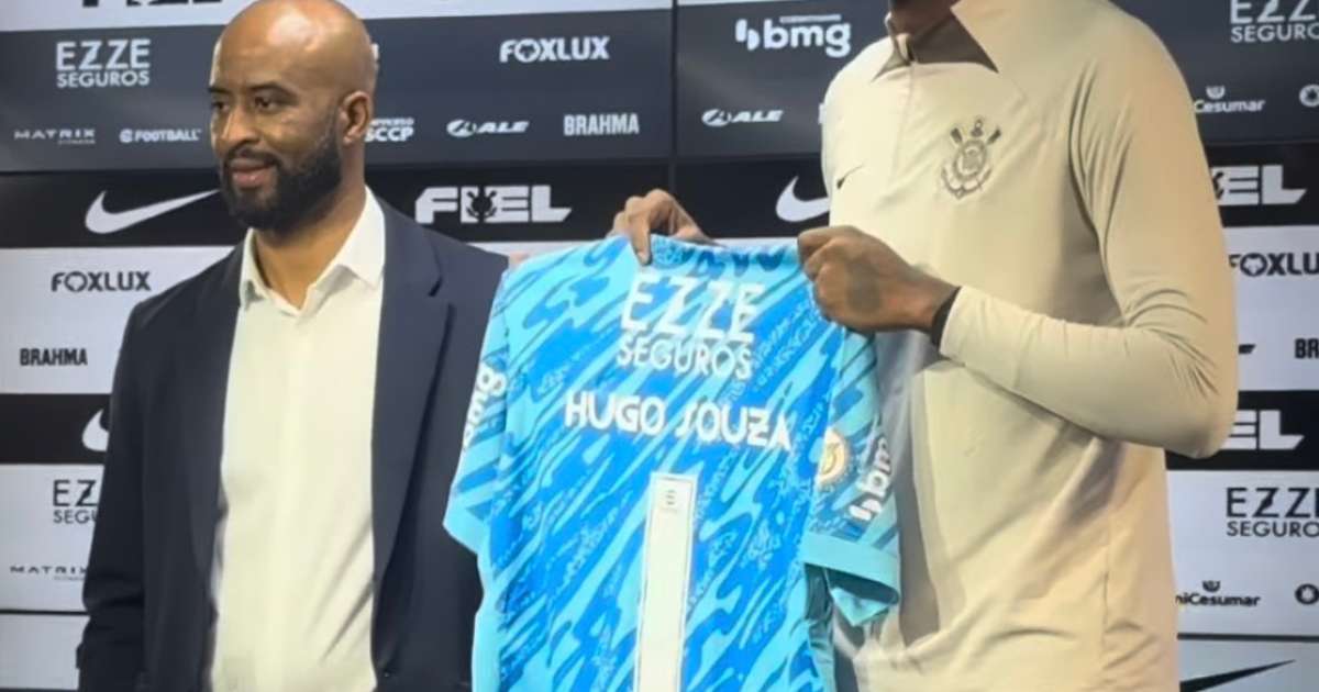 Reforço Hugo Souza disputa titularidade na meta do Corinthians