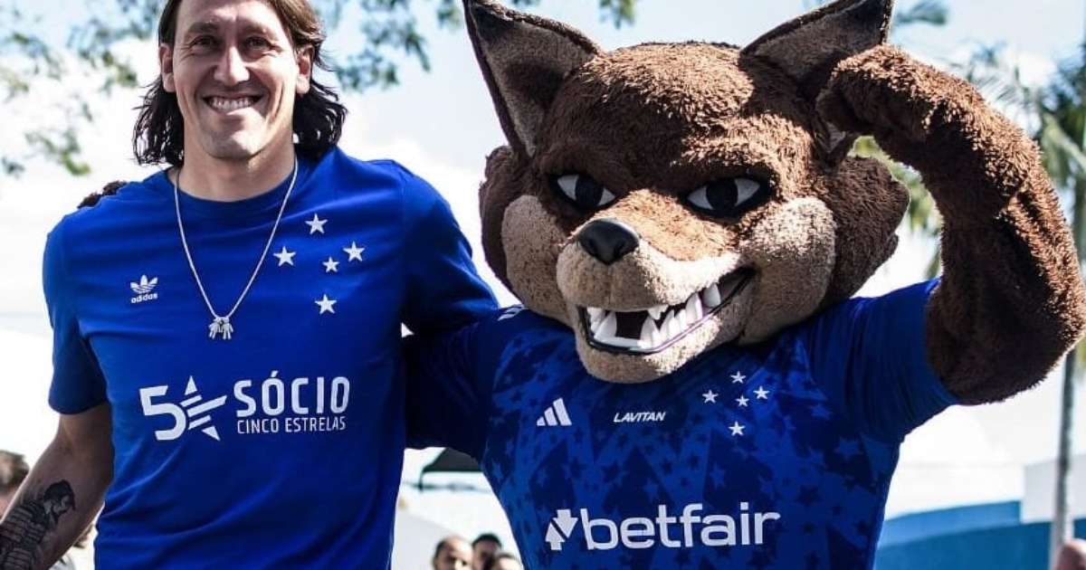 Cássio Celebra Primeira Partida e Almeja Cruzeiro no topo da Classificação.