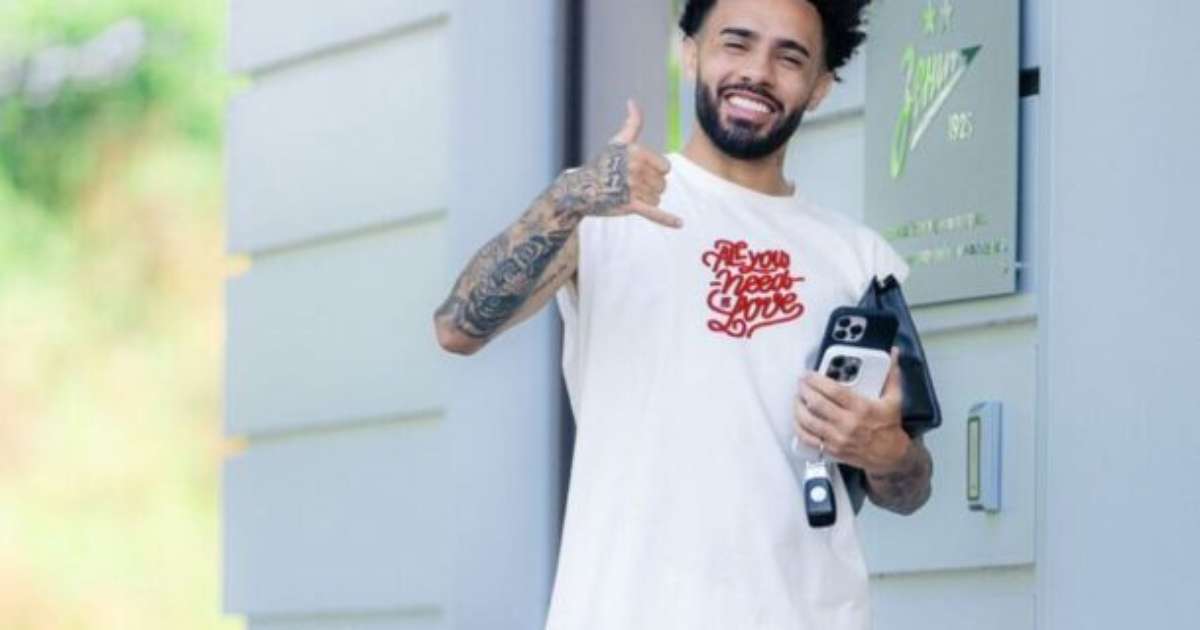 Claudinho Escolhe Número da Camisa para Vestir no Flamengo