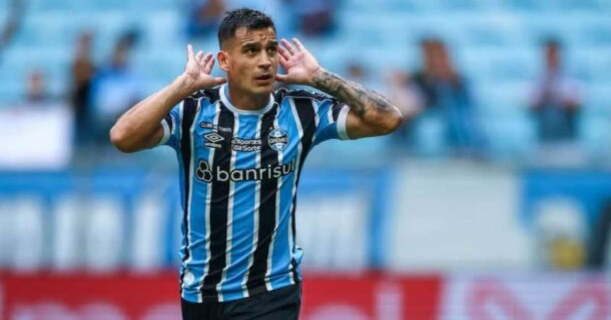 Cristaldo recebe sondagens e busca valorização salarial no Grêmio