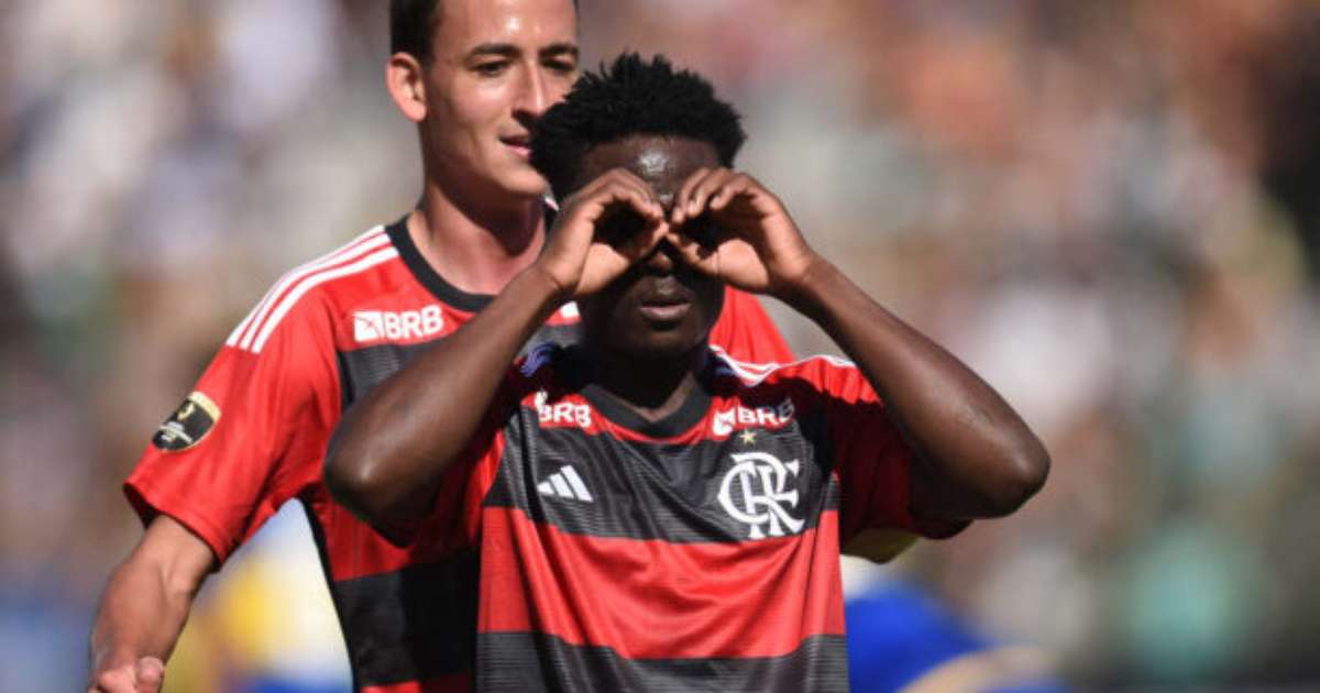 Flamengo adquire Shola, promessa do sub-20, reforçando equipe para próximas competições.