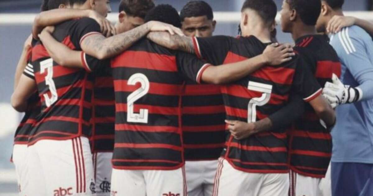 Flamengo vence Corinthians em partida controversa pela categoria Sub-20.