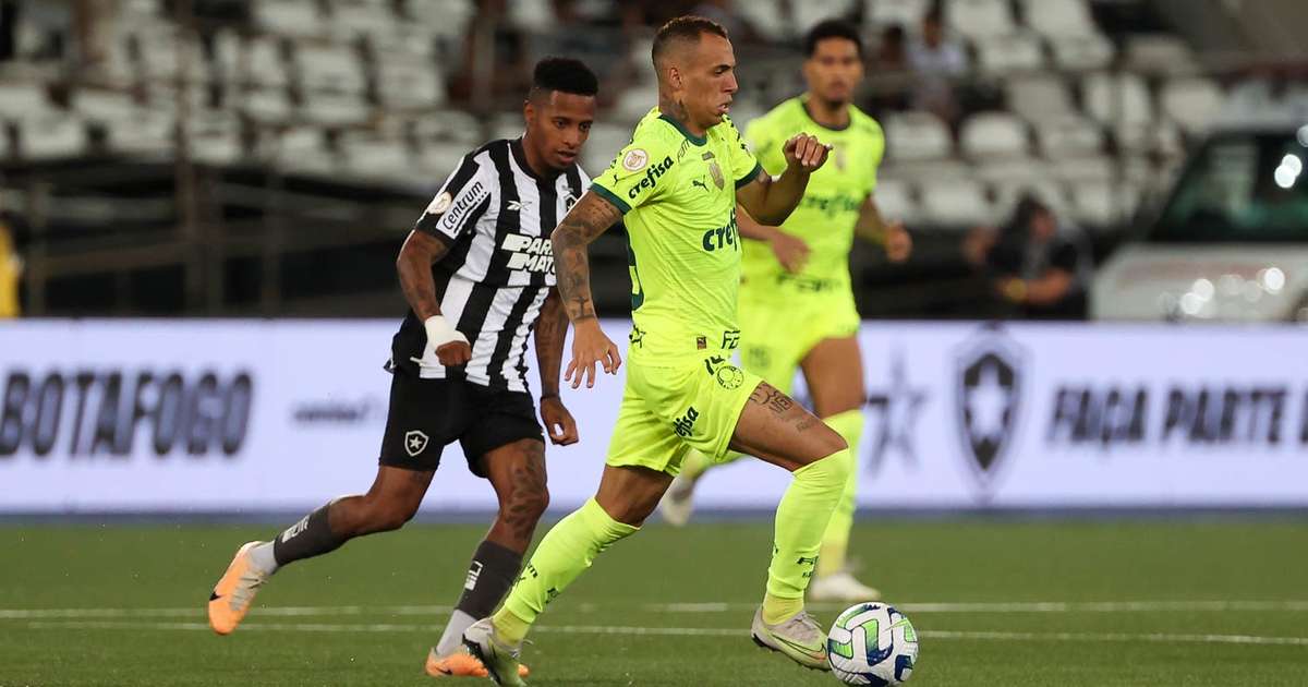 Abel surpreende e escala titulares poupados em virada histórica do Botafogo contra Palmeiras