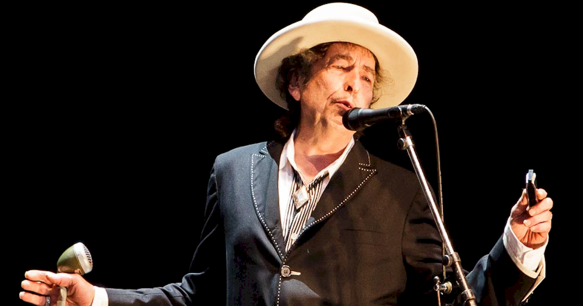 Bob Dylan announces new UK tour in 2024