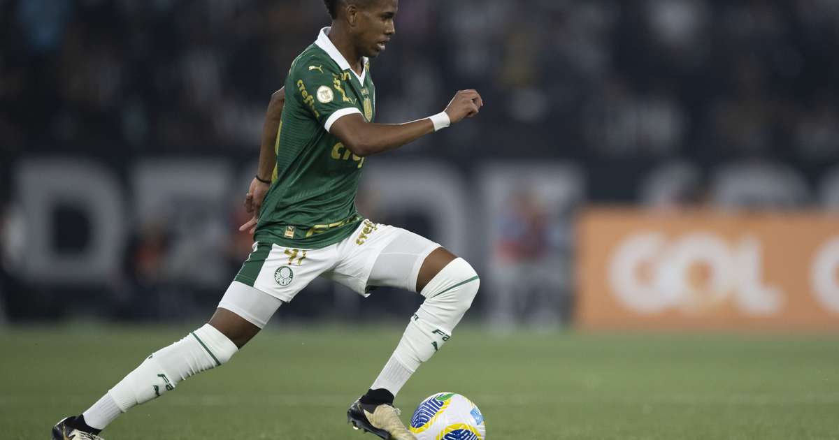lesão de Estêvão preocupa Palmeiras e equipe trabalha pela recuperação do atacante