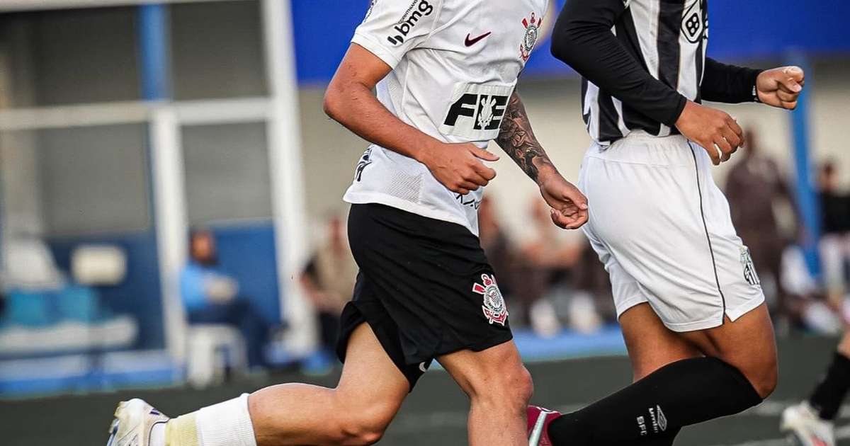 Miguel Nassif comemora triunfo do Corinthians sobre rival no Brasileiro sub-17