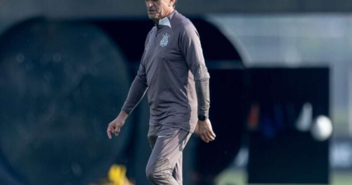 Técnico Ramón Díaz revela alteração tática decisiva na vitória do Corinthians.
