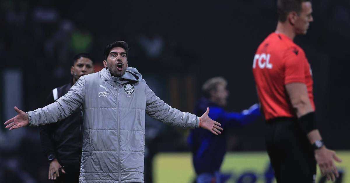 Abel critica arbitragem após gol anulado em Palmeiras x Cruzeiro: 