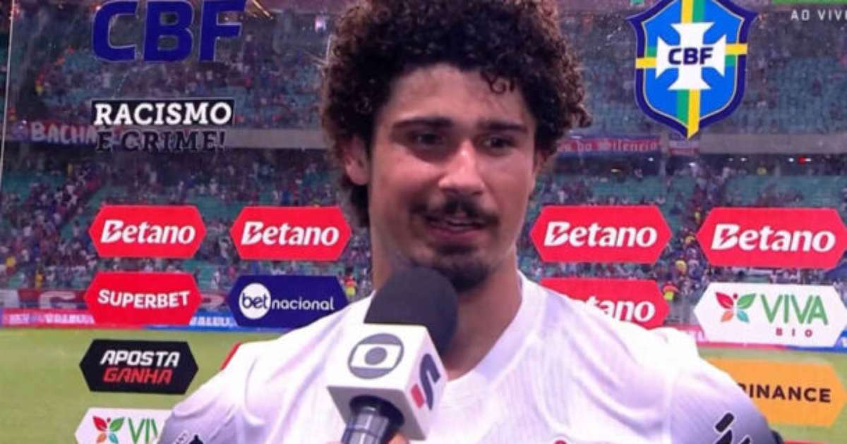 André Ramalho elogia estreia e dedicação do Corinthians no jogo inaugural.