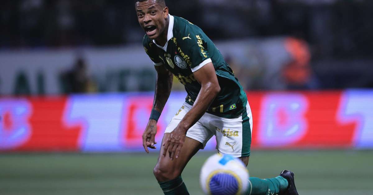 Palmeiras busca reforços para a lateral e Abel pode realizar testes.