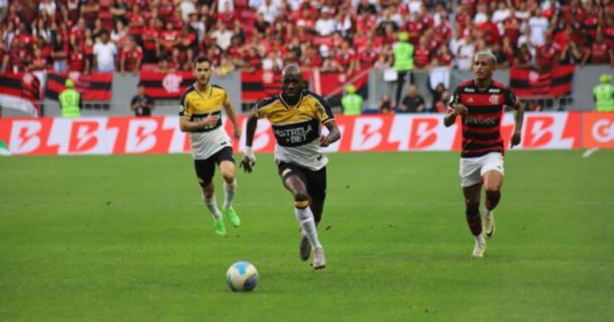 Flamengo vence Criciúma em Brasília: Cenário desanimador no estádio.